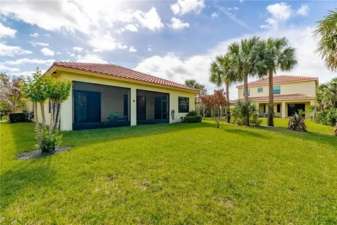 5585 40th Avenue Vero Beach FL 32967