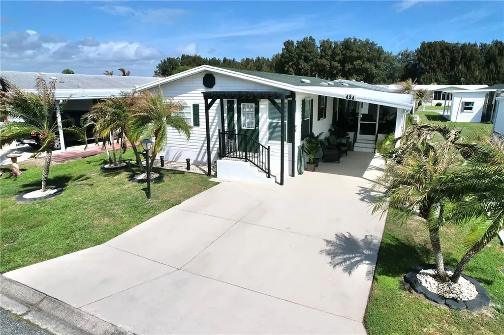 424 Loquat Drive Barefoot Bay FL 32976