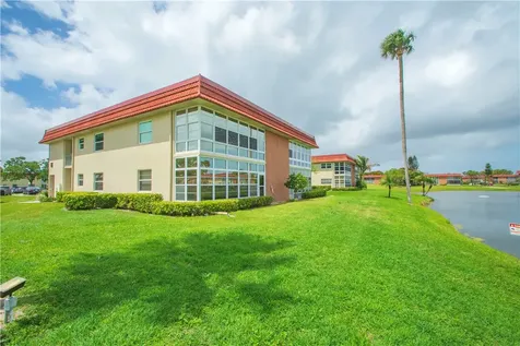 66 Woodland Drive Vero Beach FL 32962