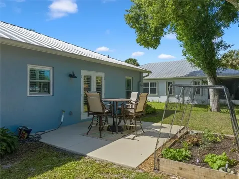 1116 33rd Avenue SW Vero Beach FL 32968