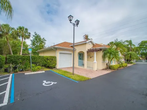 481 18th Street Vero Beach FL 32960