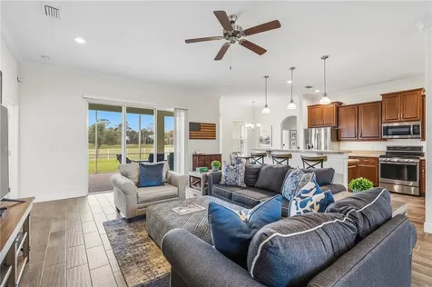7239 E Village Square Vero Beach FL 32966