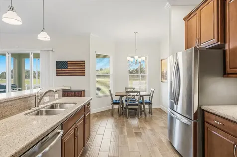 7239 E Village Square Vero Beach FL 32966