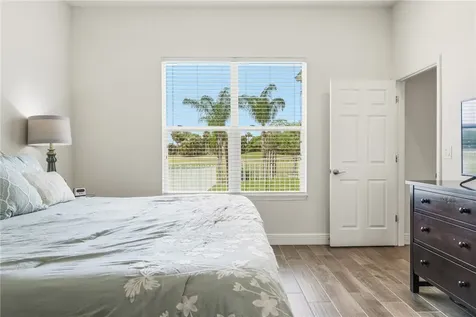 7239 E Village Square Vero Beach FL 32966