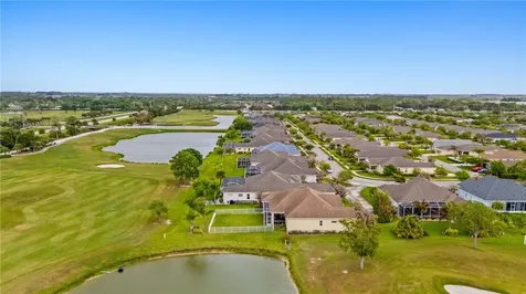 7239 E Village Square Vero Beach FL 32966