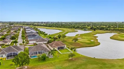 7239 E Village Square Vero Beach FL 32966