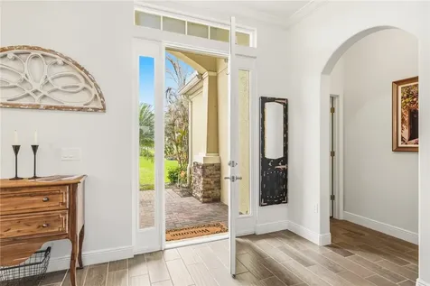 7239 E Village Square Vero Beach FL 32966