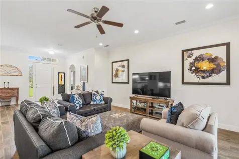 7239 E Village Square Vero Beach FL 32966