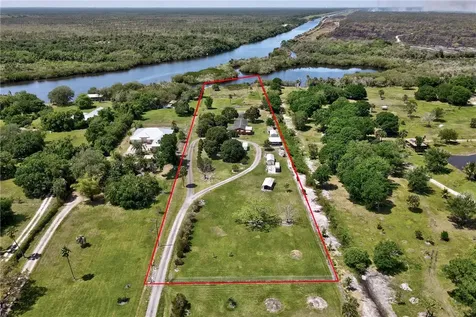 9556 Fleming Grant Road Micco FL 32976