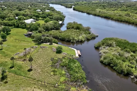 9556 Fleming Grant Road Micco FL 32976