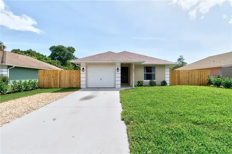 674 30th Avenue SW Vero Beach FL 32968