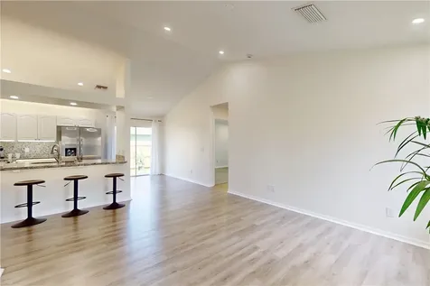 674 30th Avenue SW Vero Beach FL 32968