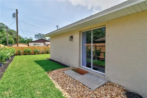 674 30th Avenue SW Vero Beach FL 32968