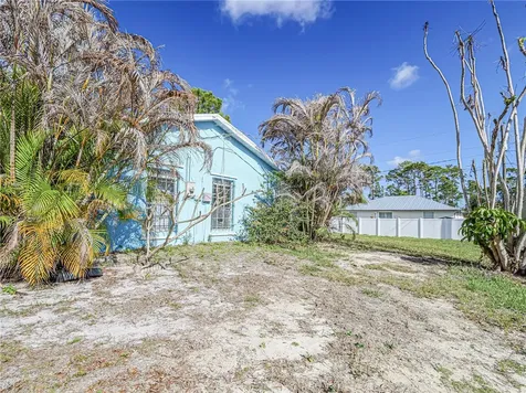 1676 17th Place SW Vero Beach FL 32962