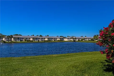 454 Grove Isle Circle Vero Beach FL 32962