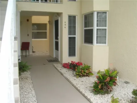 454 Grove Isle Circle Vero Beach FL 32962