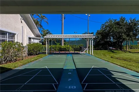 454 Grove Isle Circle Vero Beach FL 32962