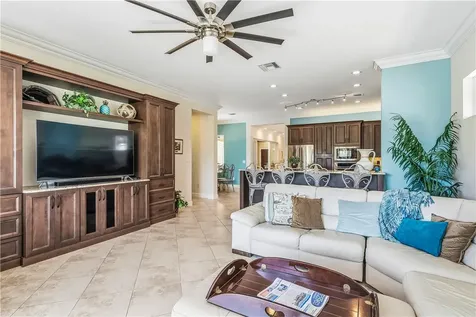9140 Seasons Terrace Vero Beach FL 32963