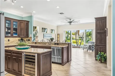 9140 Seasons Terrace Vero Beach FL 32963