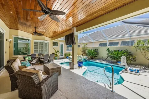 9140 Seasons Terrace Vero Beach FL 32963