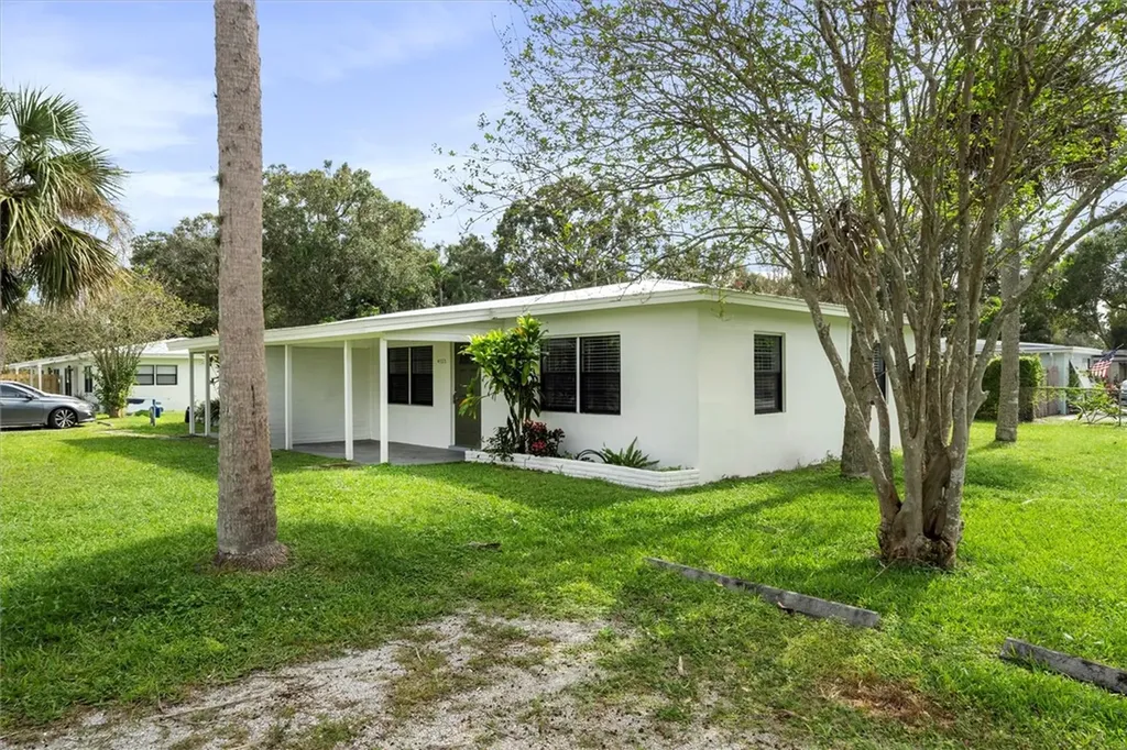 4123 18th Place Vero Beach FL 32960