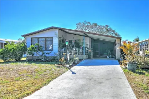 1352 Barefoot Circle Barefoot Bay FL 32976