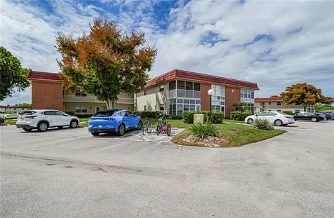 27 Pine Arbor Lane Vero Beach FL 32962
