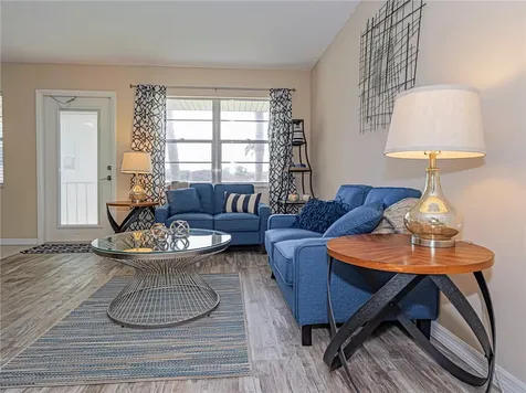 27 Pine Arbor Lane Vero Beach FL 32962