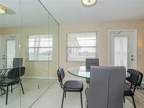 27 Pine Arbor Lane Vero Beach FL 32962