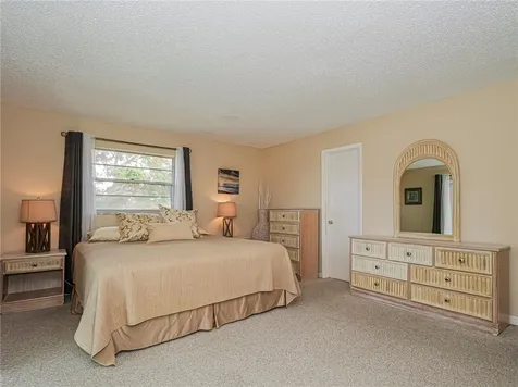 27 Pine Arbor Lane Vero Beach FL 32962