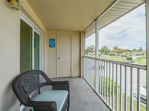 27 Pine Arbor Lane Vero Beach FL 32962