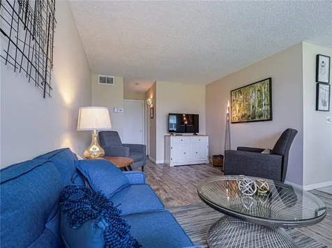 27 Pine Arbor Lane Vero Beach FL 32962