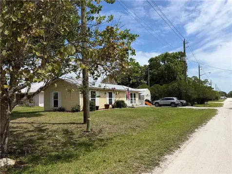 2326 SW 15th Street SW Vero Beach FL 32962