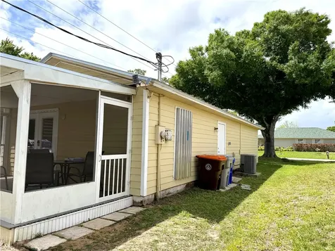 2326 SW 15th Street SW Vero Beach FL 32962