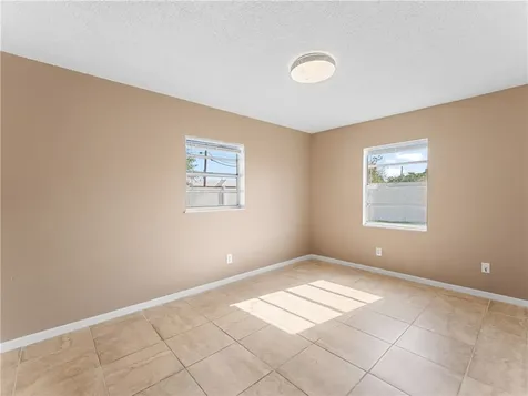 304 8th Avenue SW Vero Beach FL 32962