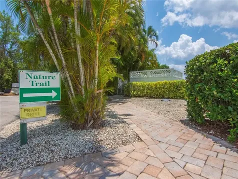 422 Grove Isle Circle Vero Beach FL 32962