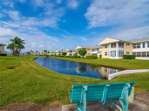 422 Grove Isle Circle Vero Beach FL 32962
