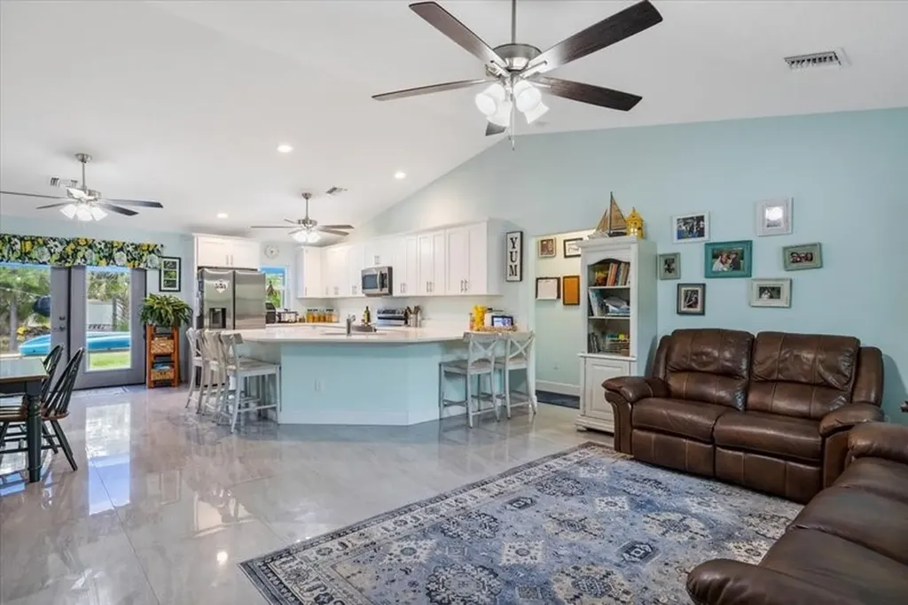 7756 95th Court Vero Beach FL 32967