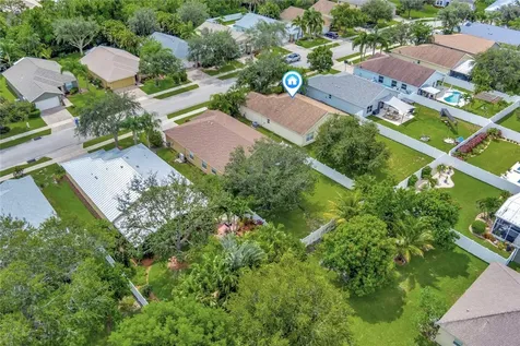 427 Lexington Avenue SW Vero Beach FL 32962