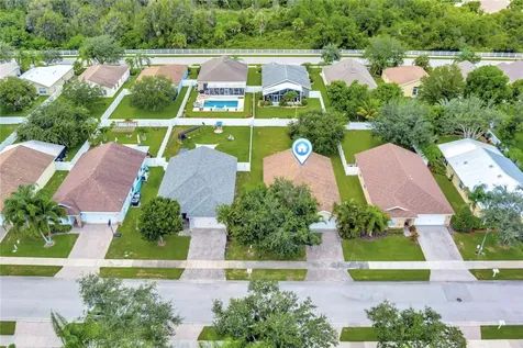 427 Lexington Avenue SW Vero Beach FL 32962