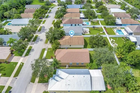 427 Lexington Avenue SW Vero Beach FL 32962