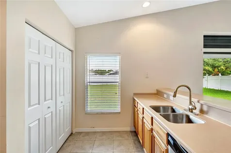 427 Lexington Avenue SW Vero Beach FL 32962