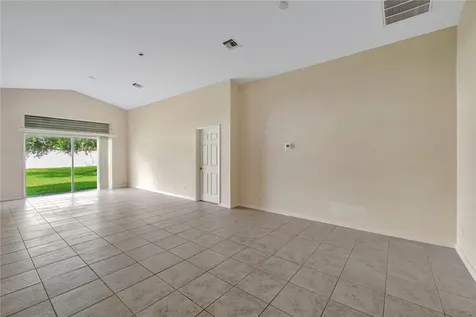 427 Lexington Avenue SW Vero Beach FL 32962