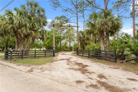 12585 S 89th Street Fellsmere FL 32948