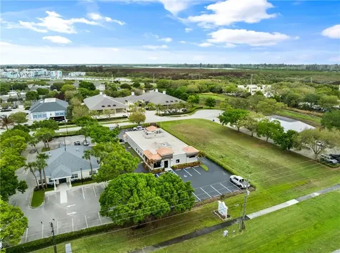 845 37th Place Vero Beach FL 32960