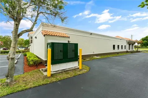 845 37th Place Vero Beach FL 32960