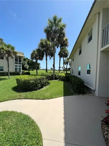 40 Vista Gardens Trail Vero Beach FL 32962