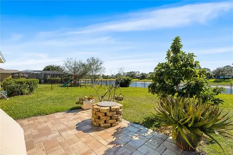 1486 Lexington Square SW Vero Beach FL 32962