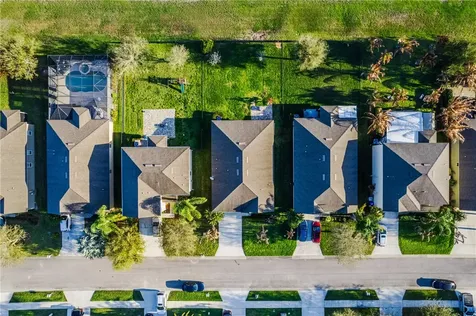1486 Lexington Square SW Vero Beach FL 32962