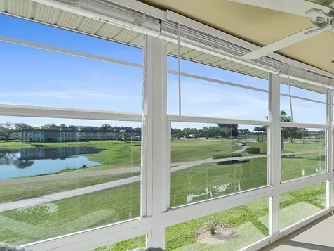 68 Royal Oak Court Vero Beach FL 32962